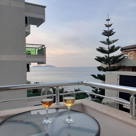 Apartament Vlorë エクステリア 写真