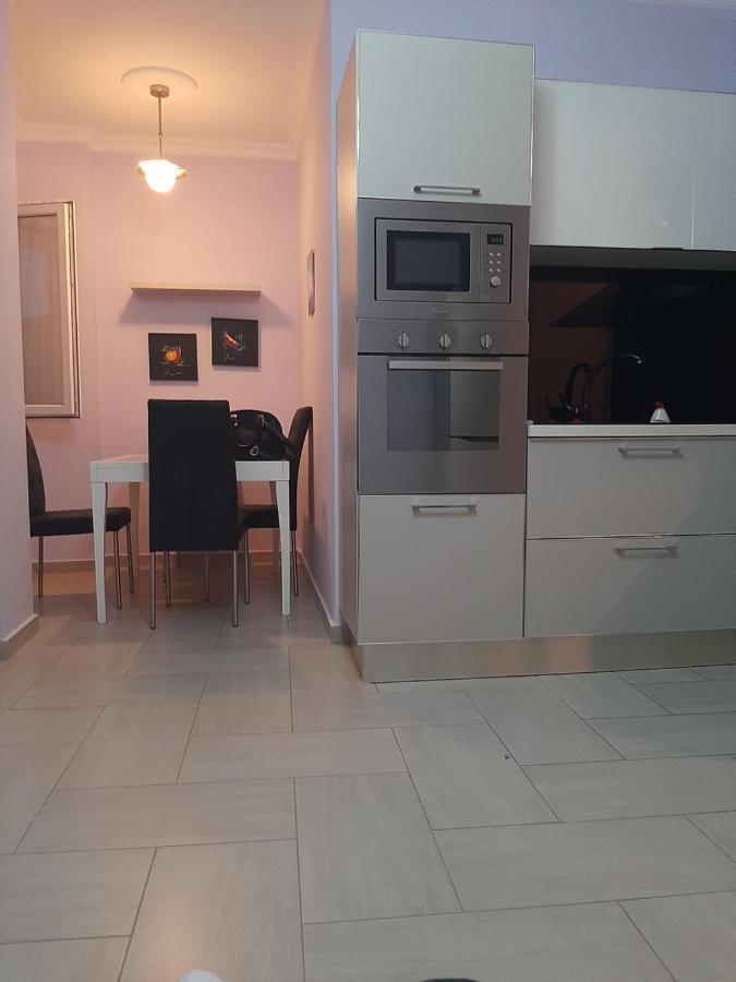 Apartament Vlorë エクステリア 写真