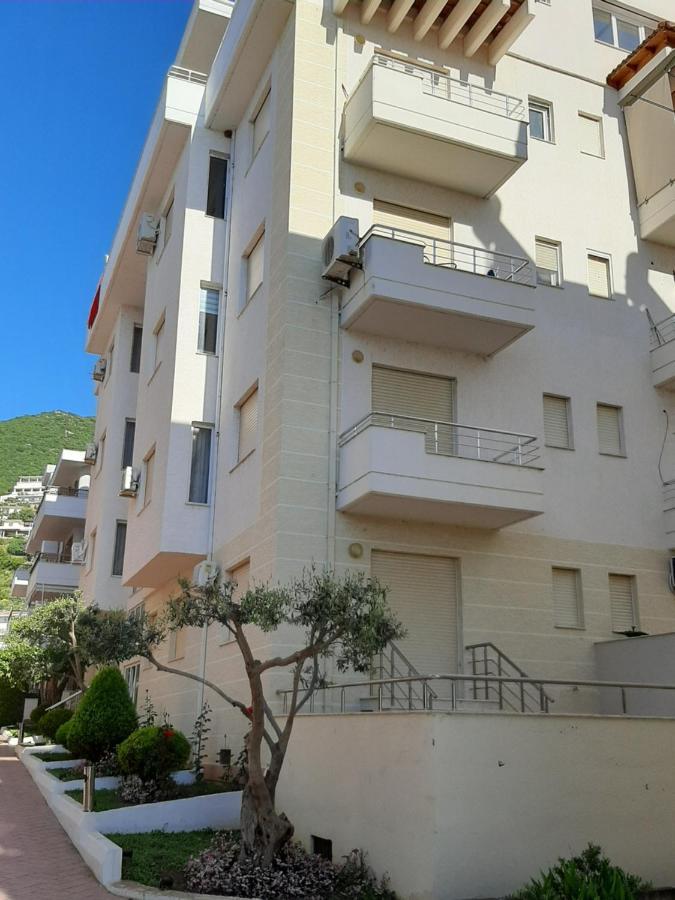 Apartament Vlorë エクステリア 写真